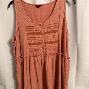Women's Sleeveless Pleated Blouse - Peach